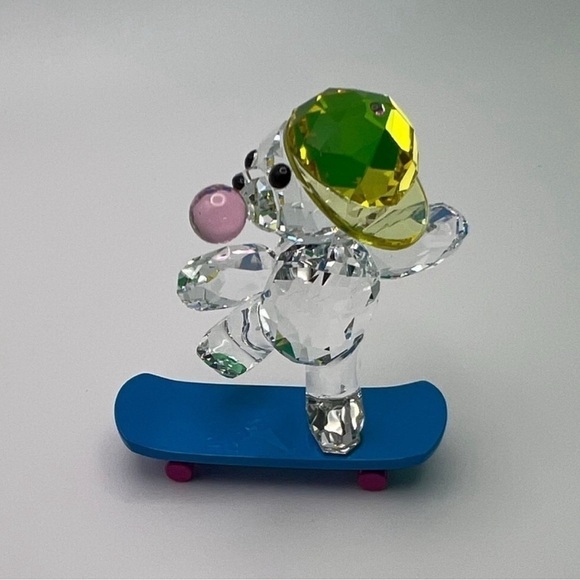 Swarovski Kris Bear “Skater Bear” Figurine – Retired 2024 | 90s Bubblegum Design - Picture 3 of 10